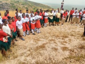 A Nature walk that helped Laudato Youth Discover the Connection Between Nature and Humanity