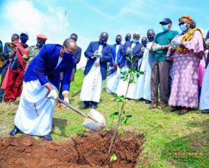 Omukama Oyoo Nyimba Kabamba Iguru Atuulize – His Work in Environmental Conservation A legacy to be Upheld